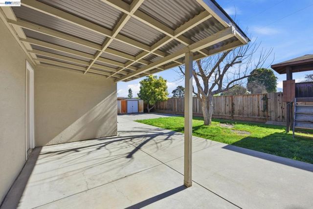 4498 Ladner St, Fremont, CA 94538