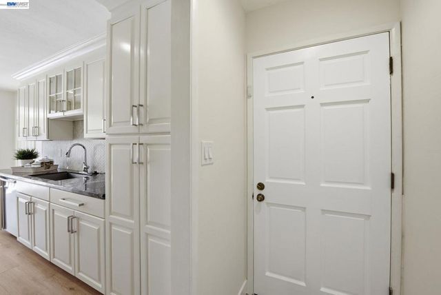 4498 Ladner St, Fremont, CA 94538