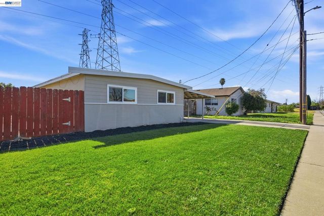4498 Ladner St, Fremont, CA 94538