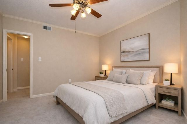 6607 Lake Woodlands Drive 223, The Woodlands, TX 77382