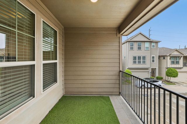 3104 Roseland Terrace Lane, Houston, TX 77063