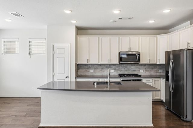 3104 Roseland Terrace Lane, Houston, TX 77063