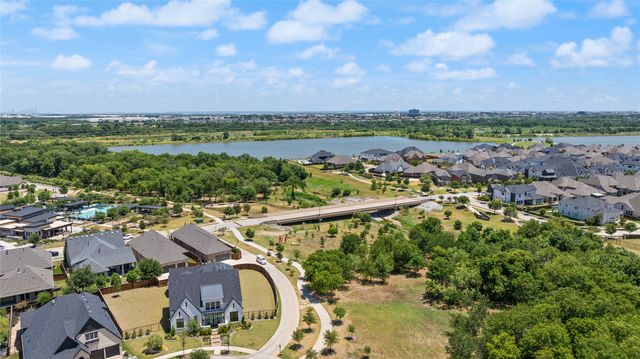 4800 Cypress Thorn Drive, Arlington, TX 76005