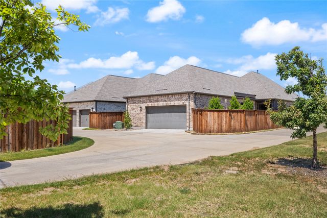 4800 Cypress Thorn Drive, Arlington, TX 76005