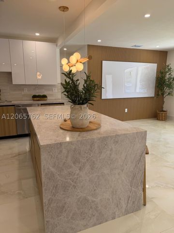 1055 NW 143rd St, Miami, FL 33168
