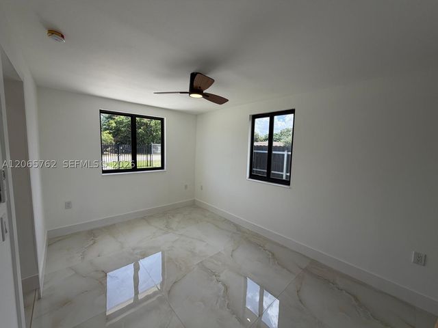 1055 NW 143rd St, Miami, FL 33168