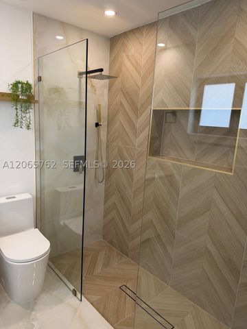 1055 NW 143rd St, Miami, FL 33168