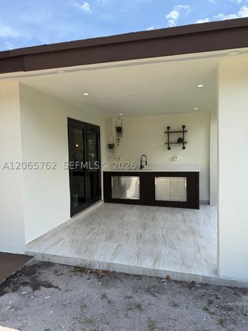 1055 NW 143rd St, Miami, FL 33168