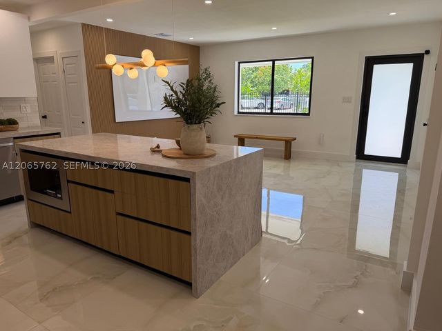 1055 NW 143rd St, Miami, FL 33168