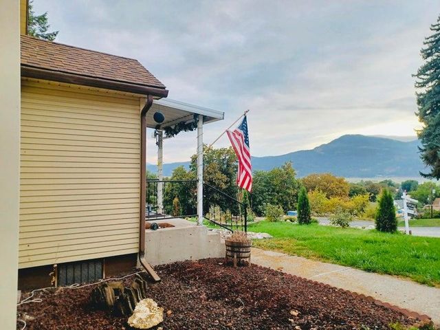 508 N Cedar St, Colville, WA 99114