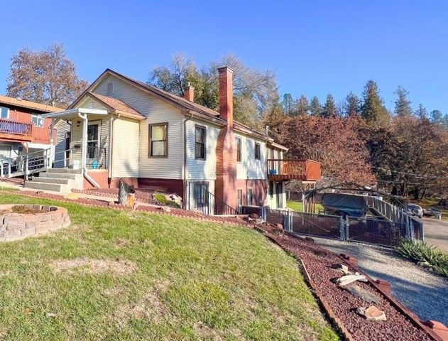 508 N Cedar St, Colville, WA 99114