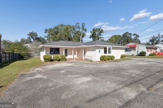 311 S Zetterower Avenue, Statesboro, GA 30458