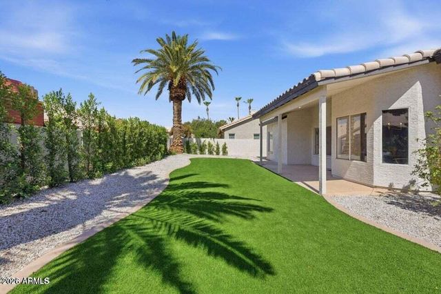 519 W COMSTOCK Drive, Gilbert, AZ 85233