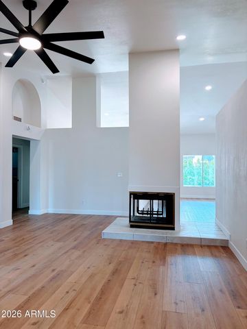 519 W COMSTOCK Drive, Gilbert, AZ 85233