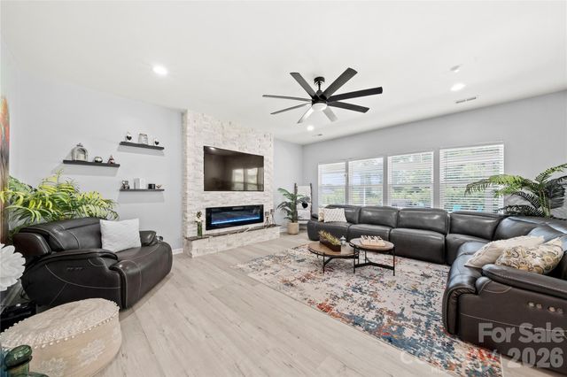 1035 Beacon Avenue, Monroe, NC 28110