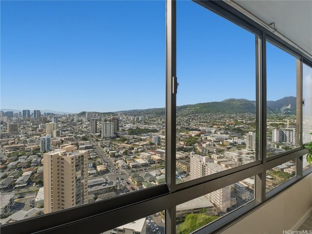 2499 Kapiolani Boulevard 3202, Honolulu, HI 96826