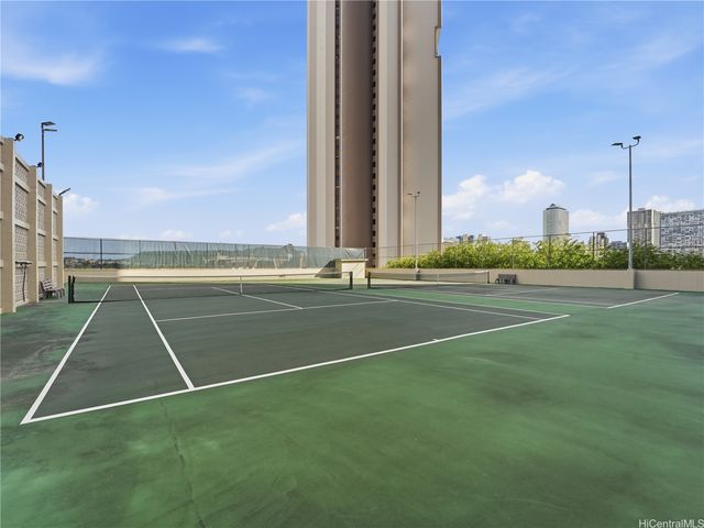 2499 Kapiolani Boulevard 3202, Honolulu, HI 96826