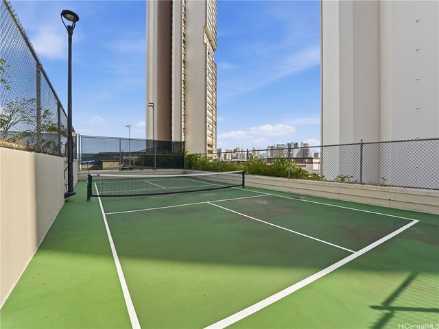2499 Kapiolani Boulevard 3202, Honolulu, HI 96826
