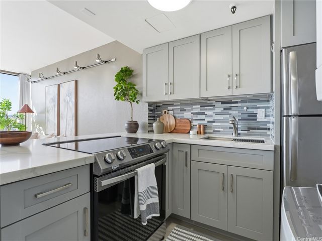 2499 Kapiolani Boulevard 3202, Honolulu, HI 96826