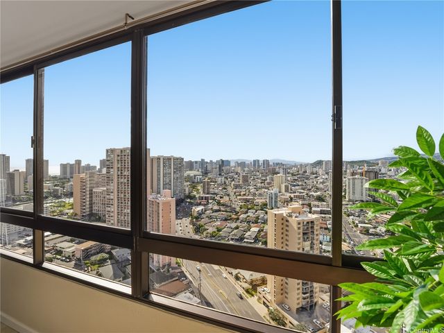 2499 Kapiolani Boulevard 3202, Honolulu, HI 96826