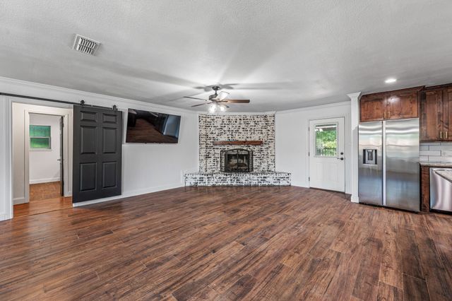 1340 N Lydia Street, Stephenville, TX 76401
