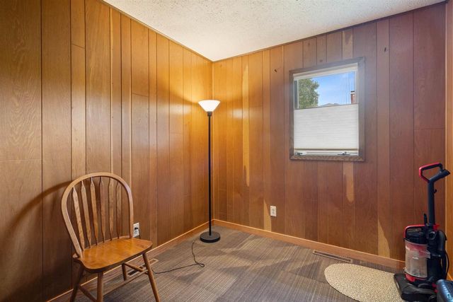 38 Maple Ave, Superior, WI 54880