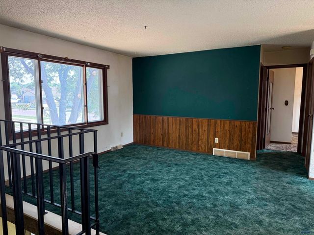 5131 SATURN DR, Rapid City, SD 57703