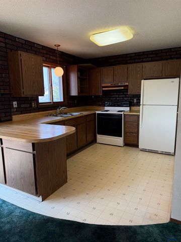 5131 SATURN DR, Rapid City, SD 57703