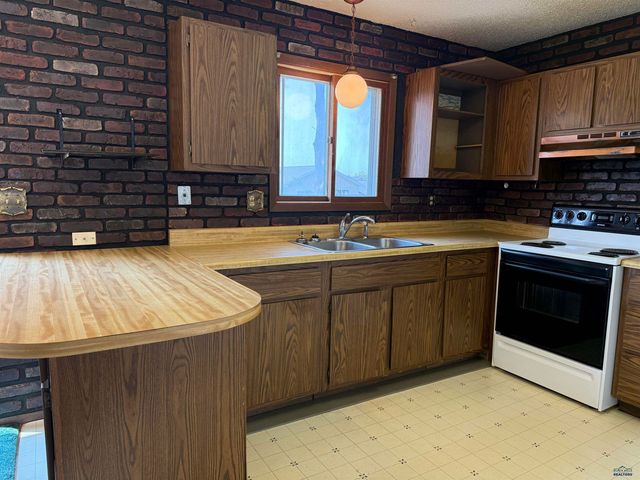 5131 SATURN DR, Rapid City, SD 57703