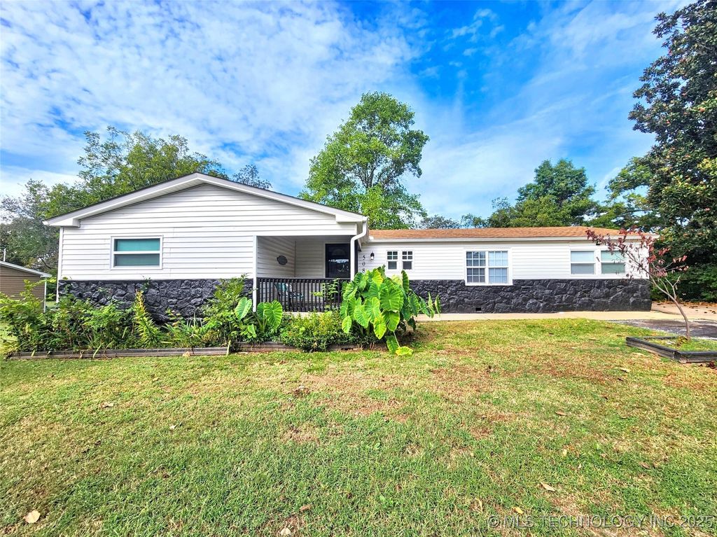 508 Garden Road, Tahlequah, OK 74464