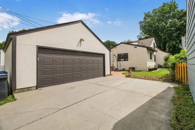 5252 James Avenue S, Minneapolis, MN 55419