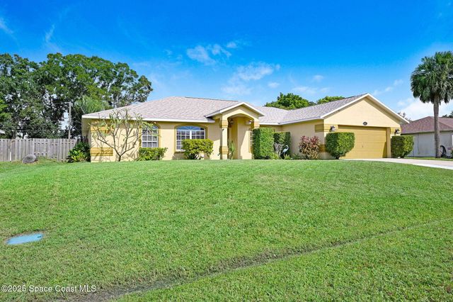 421 Carol Drive NE, Palm Bay, FL 32907