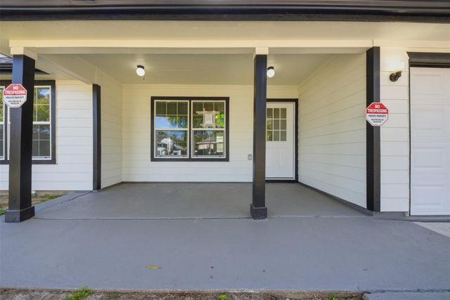 111 Calvin Street, Pasadena, TX 77506