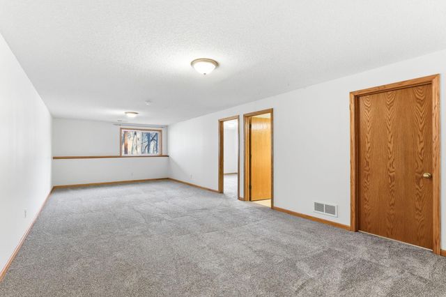 6918 42nd Avenue N, Crystal, MN 55427