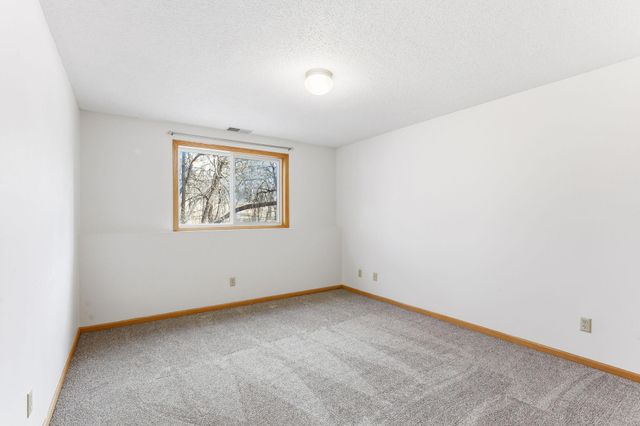 6918 42nd Avenue N, Crystal, MN 55427