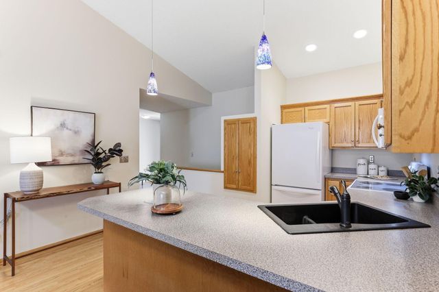 6918 42nd Avenue N, Crystal, MN 55427