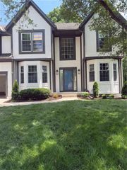 5307 Greenwood Street, Shawnee, KS 66217
