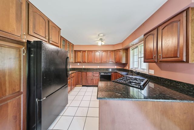 1776 Indian Boundary Road, Chesterton, IN 46304
