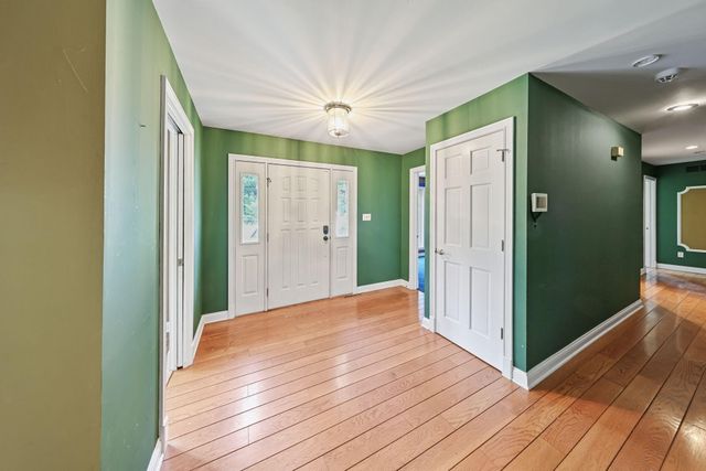 1776 Indian Boundary Road, Chesterton, IN 46304