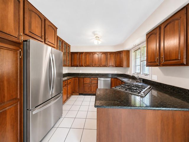 1776 Indian Boundary Road, Chesterton, IN 46304