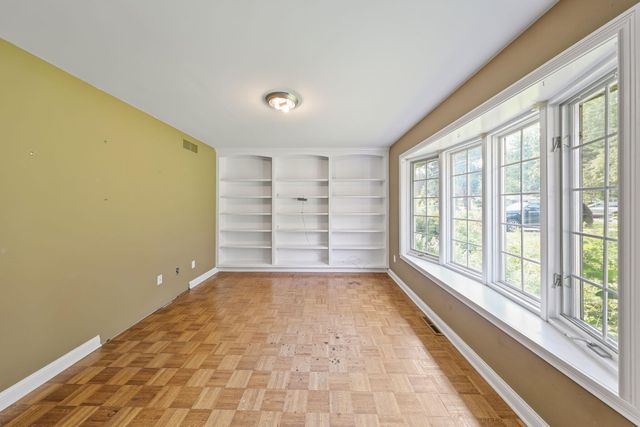 1776 Indian Boundary Road, Chesterton, IN 46304