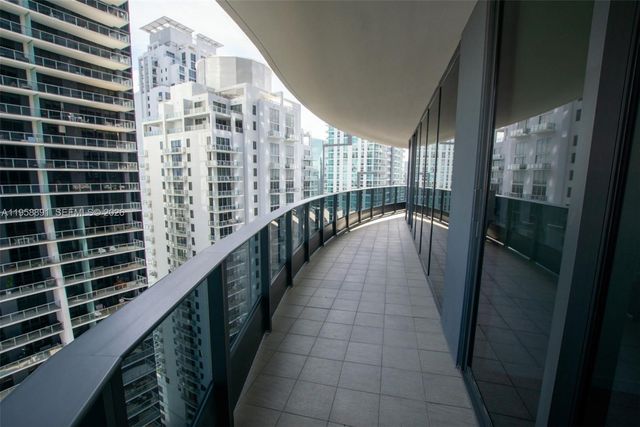 1000 Brickell Plaza 2809, Miami, FL 33131