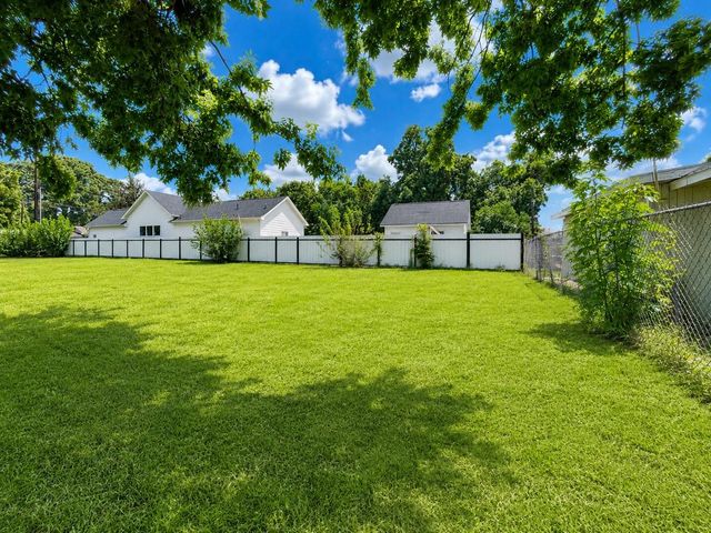 1035 Adolph Drive, Houston, TX 77091