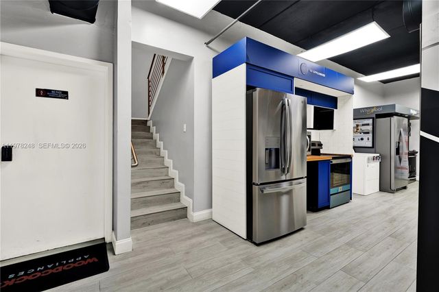 7770 NW 46th St 23, Doral, FL 33166