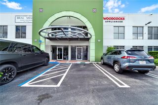 7770 NW 46th St 23, Doral, FL 33166