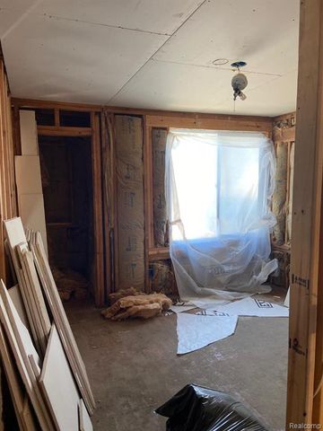 2428 Illinois Avenue, Flint, MI 48506