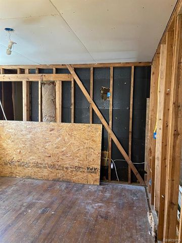 2428 Illinois Avenue, Flint, MI 48506