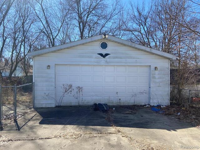 2428 Illinois Avenue, Flint, MI 48506