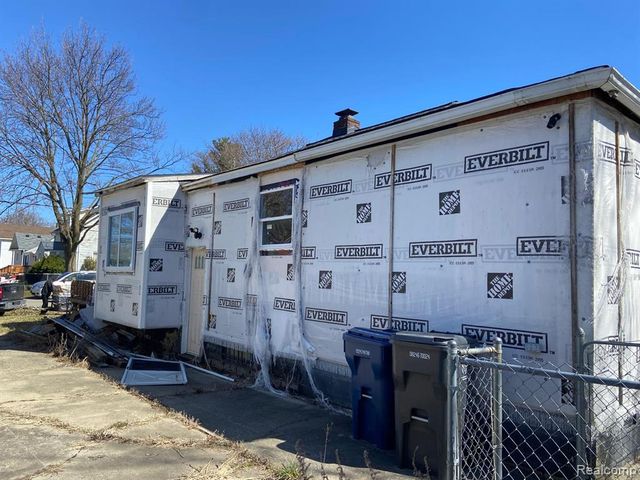 2428 Illinois Avenue, Flint, MI 48506