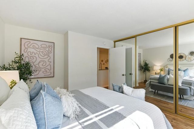 103 Piccadilly Place A, San Bruno, CA 94066